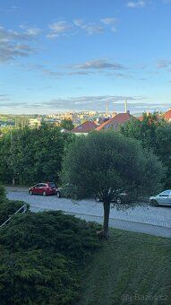 Velký byt dispozičně 2+1 Zlín Prštné K.Světlé , balkon na ji