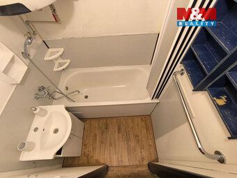 Nabízíme k prodeji byt o prostorné dispozici 2+1 v cihlové k