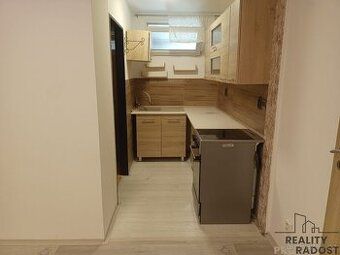 Nabízíme Vám pronájem bytu 1+1 50 m2 v obci Bělušice.
Byt se