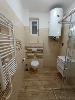 Nabízím k pronájmu a okamžitému nastěhování byt 2+kk 52m2. B