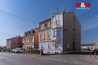 Hledáte prostorný byt v cihlové vile v oblíbené lokalitě Boh