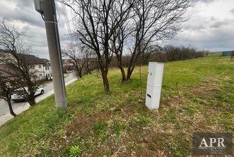 Nabízíme k prodeji stavební pozemek ( 1851 m2 ) pro rodinné 