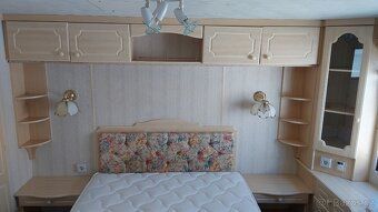 SKLAD v ŽEBRÁKU rozměr 3,7m x 11m, dvě uzavíratelné ložnice,