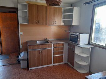Prodám chatu u Lužnice ( Dobronice u Bechyně) Prodám rekreač
