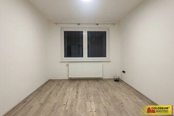 Ev.č. 5439L002 Nabízíme k pronájmu byt 4+kk po kompletní rek