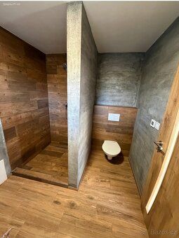 Nabízíme k pronájmu moderní byt 2+kk o velikosti 39 m² v nov