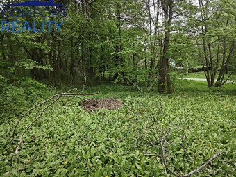 Nabízíme k prodeji stavební pozemek o výměře 637 m2 v obci J