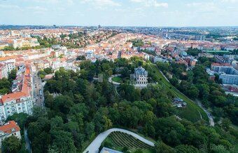 Nabízíme k pronájmu velice pěkný byt 2+kk, o ploše 37m², v p
