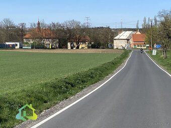Ev.č. 00833 Prodej stavebního pozemku 1 000 m², obec MOŘINA.