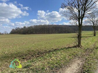 Ev.č. 00833 Prodej stavebního pozemku 1 000 m², obec MOŘINA.