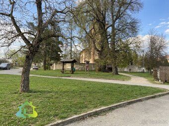 Ev.č. 00833 Prodej stavebního pozemku 1 000 m², obec MOŘINA.