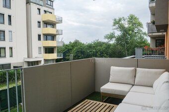 Nabízíme k pronájmu moderní, světlý byt 3+kk, o ploše 86m² (