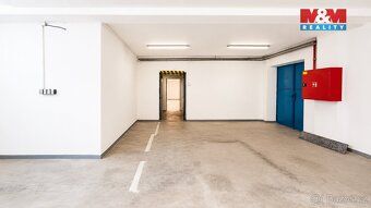 Nabízíme pronájem obchodního prostoru o rozloze 126 m² v kli