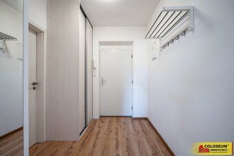 Ev.č. V438B004 Nabízíme prodej podkrovního bytu o dispozici 