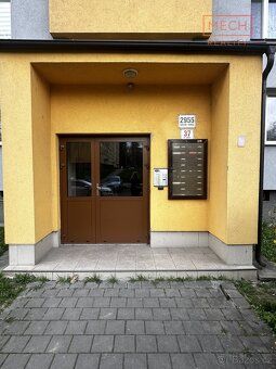 Nabízíme k prodeji atraktivní byt 1 + kk, který představuje 