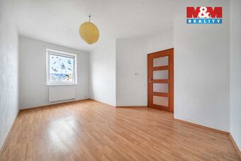 Nabízíme k prodeji krásný rodinný dům v klidné části obce Li