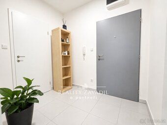 Ev.č. 01247 Nabízíme k pronájmu světlý a velmi příjemný byt 