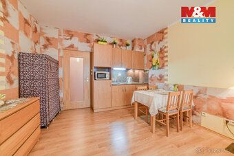 Nabízíme k prodeji útulný ateliér o výměře 28 m² situovaný v