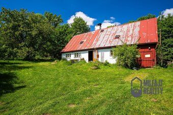 Ev.č. 06923 Téměř 3 000 m² soukromí na úpatí Jizerských hor.
