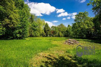 Ev.č. 06923 Téměř 3 000 m² soukromí na úpatí Jizerských hor.