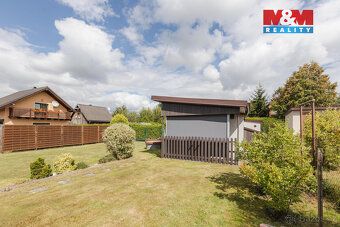 Nabízíme k prodeji zahradu o výměře 300 m² s útulnou dřevěno