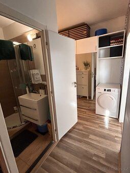 Nabízíme k pronájmu byt 1+1 10p 40m2, Pod Tratí 638, Hrádek 