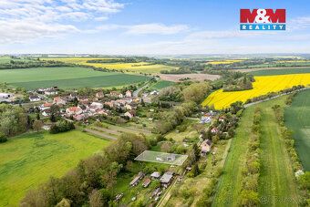Toužíte po vlastním místě pro chatu, tiny house nebo rekreač