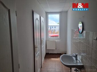 Hledáte ke svému podnikání vhodné prostory? Nabízíme k proná