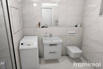 Ev.č. 02147 Nabízíme k pronájmu moderní byt 2+kk o podlahové