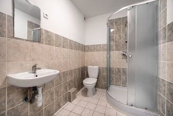 Nabízíme Vám ke koupi rodinný dům, 1033 m², v katastrálním ú