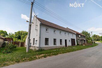 Nabízíme chalupu s pozemkem o celkové výměře 1 809 m². Přibl