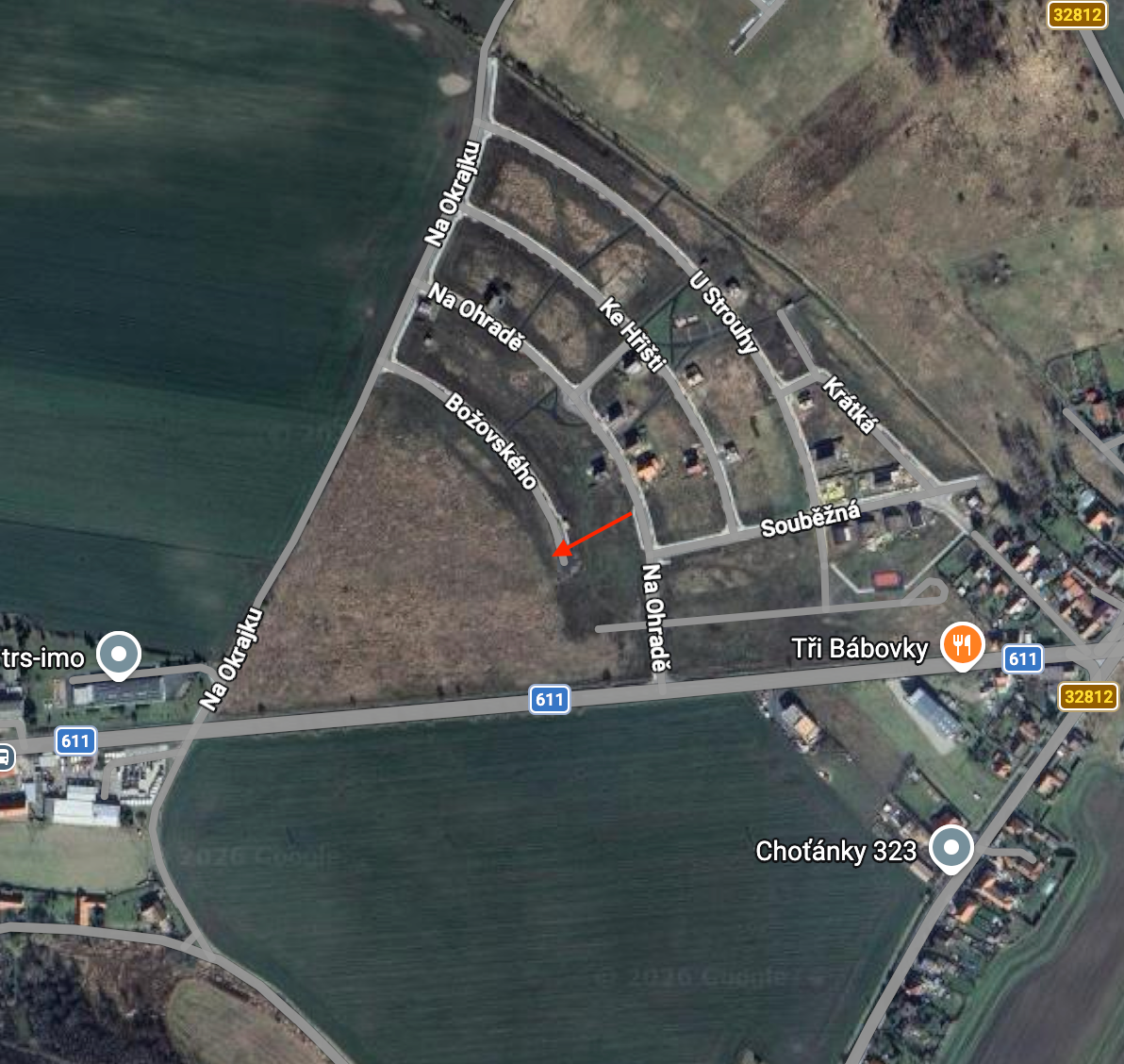Poděbrady. Autobusová zastávka je v docházkové vzdálenosti a