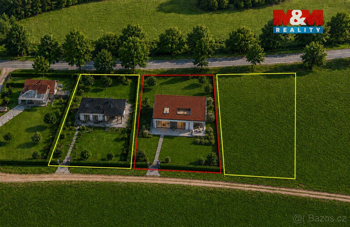 Nabízíme k prodeji stavební pozemek o výměře 1 118 m² v obci