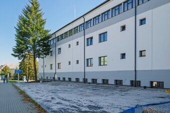 Nabízím k pronájmu parkovací stání na ulici Palackého v Nové