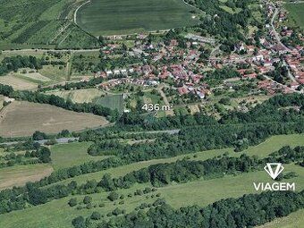 Nabízím na prodej ½ podíl na zahradě s chatkou v obci Zádveř