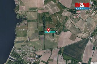 Prodej podílu přibližně 5,5/15 celkové výměry 15610 m², v ka