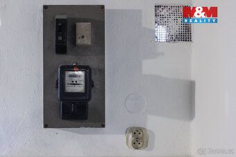 Nabízíme k prodeji družstevní garáž o velikosti 20 m² v klid