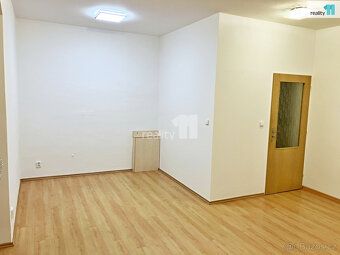Cena včetně provize, právního a realitního servisu., Reality