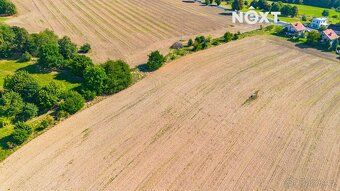 Nabízíme k prodeji pozemek o celkové výměře 6 520 m² v katas