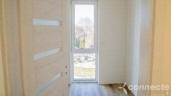 Nabízíme k prodeji moderní novostavbu rodinného domu o dispo