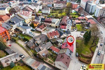 Ev.č. E1432BL002 Exkluzivně Vám nabízíme k prodeji prostorný