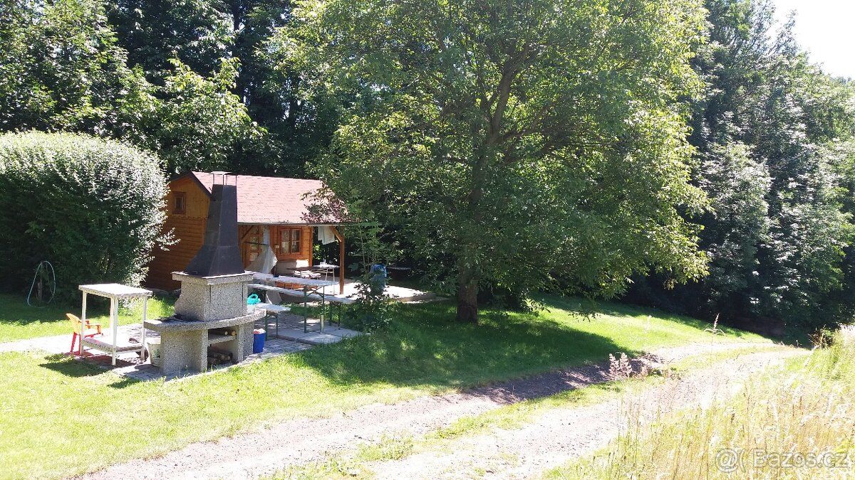 Nabízím ubytování. Zadejte chaty-kyje a tam je vše. Jen vola