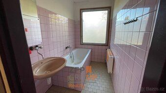 Ev.č. 00384 Exkluzivně nabízíme v obci Karlovice rekreační s