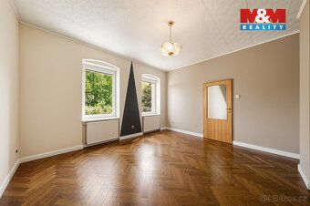 Nabízíme k prodeji prostorný byt 4+1 v osobním vlastnictví o