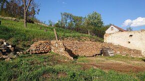 Prodám stavební pozemek se zahradou 5 km od Třebíče v obci K