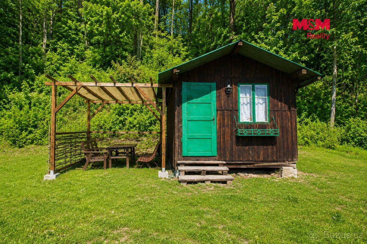 Nabízíme k prodeji soubor dvou pozemků vedených v katastru j