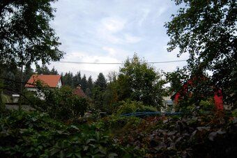 Pronájem zahrady 361 m2 v centru obce Všenory - v těsném sou