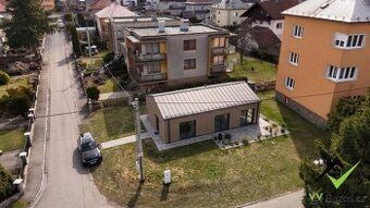Na prodej pozemek souřadnice místa 43.8952783N, 16.1973025E 