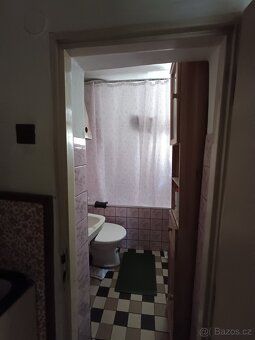 🏡 Chalupa k rekonstrukci v klidné lokalitě. 40m2, plus sklep