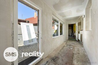 Nabízíme k prodeji rodinný dům v malebné obci Koryčany, konk
